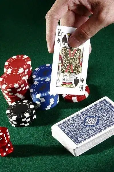 Sảnh cá cược thể thao fe88 trên điện thoại với bóng đá và esports trực tiếp